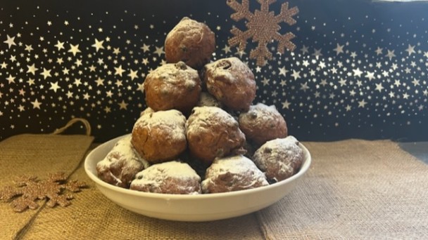 Oliebollen met rozijnen
